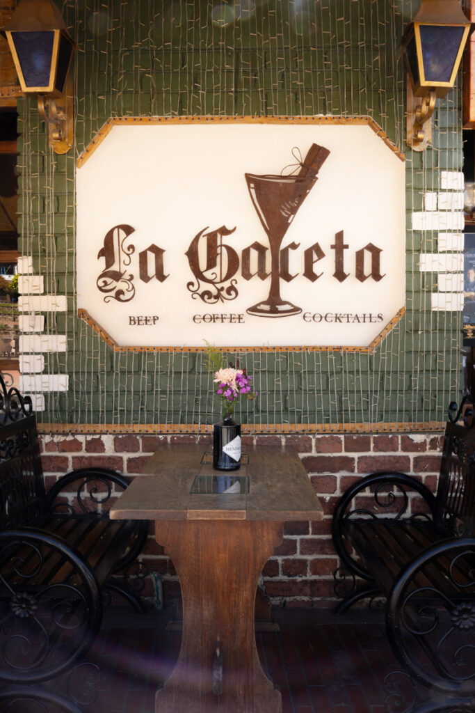 La gaceta, el bar que apuesta por la mixología local en zipaquirá La gaceta