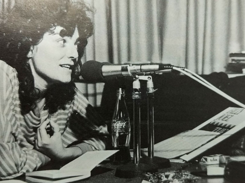 Voces de la radio colombiana, locutora