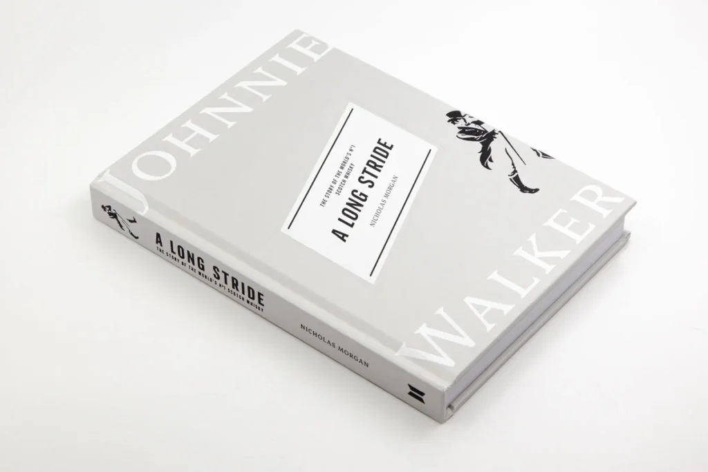 A long stride: el libro sobre los 200 años de johnnie walker