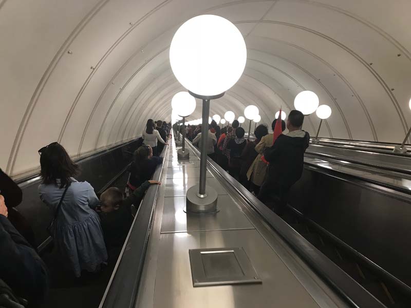 Crónicas desde rusia: el metro más lindo del mundo