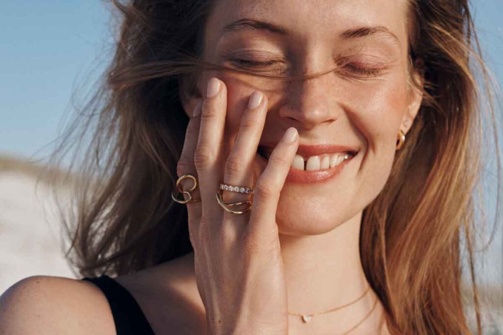 Pandora essence, la colección que reescribe la joyería para las nuevas generaciones Pandora essence, la colección que reescribe la joyería para las nuevas generaciones