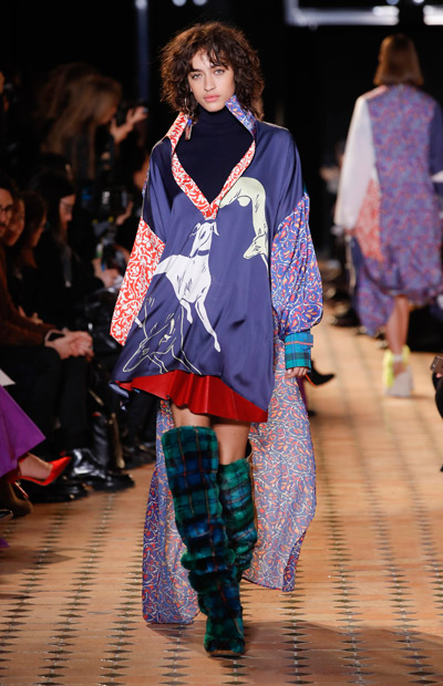 Esteban cortázar, el diseñador colombiano que triunfa en parís