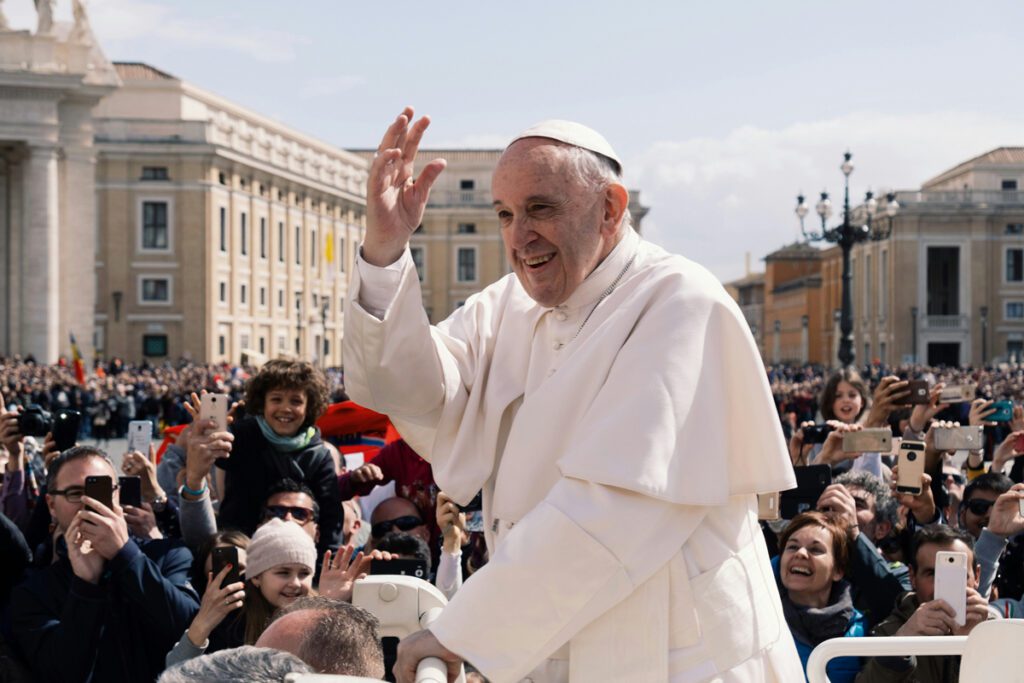 Filosofía, poesía y clásicos de la literatura, estos son los libros favoritos del papa francisco Libros favoritos del papa francisco