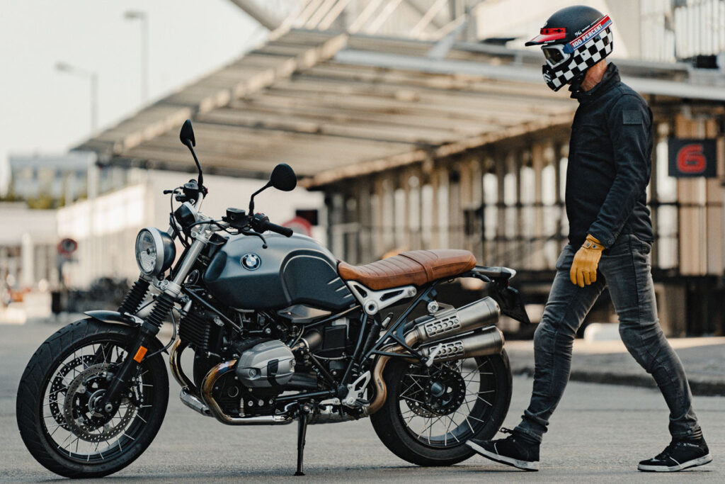 Accesorios indispensables, moto