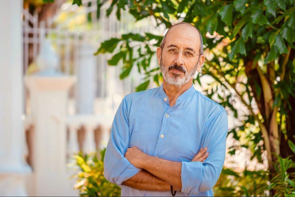 Álvaro restrepo, el maestro de la danza contemporánea de colombia Álvaro restrepo