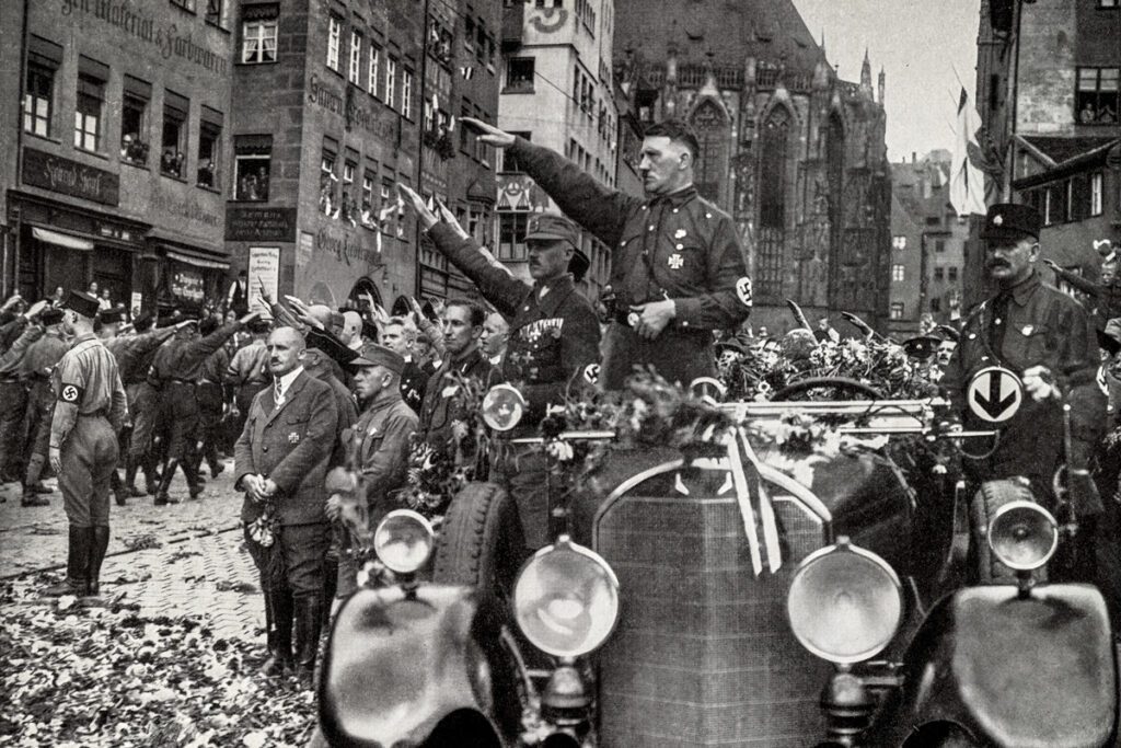 Los hechos que desembocaron en la llegada de adolf hitler al poder Adolf hitler