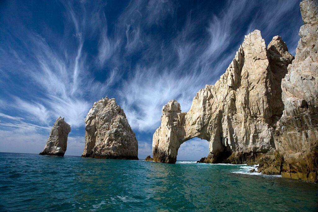 En cabo san lucas hay una gran oferta de comida de mar.