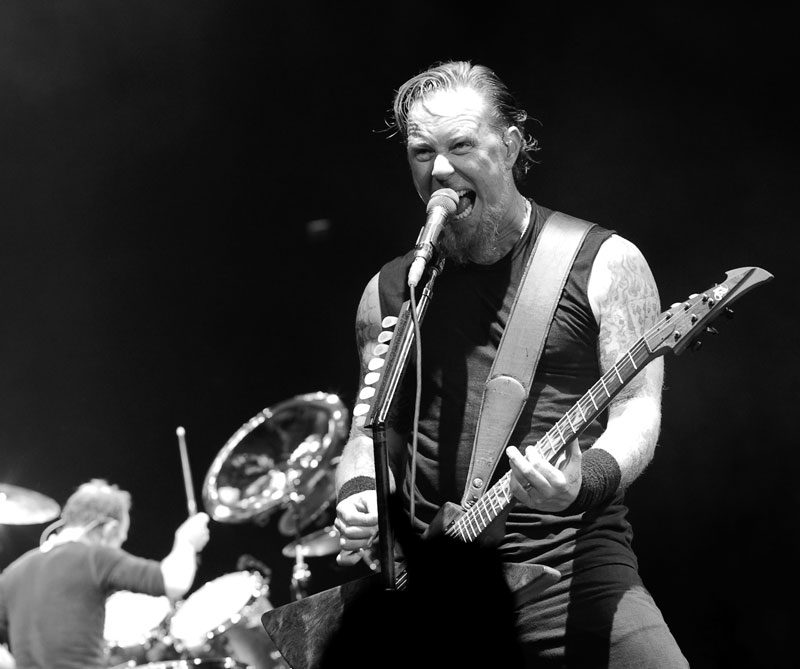 James hetfield debutará en una película de zac efron James hetfield debutará en una película de zac efron