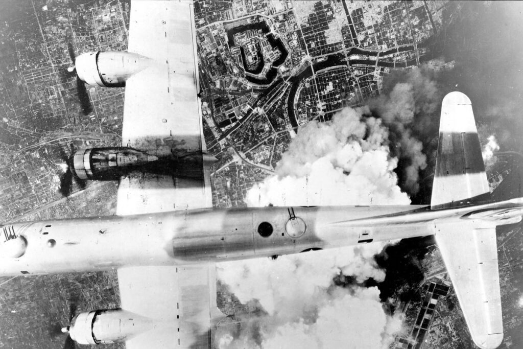 Hiroshima y nagasaki: ¿crimen de guerra o una acción legítima? Hiroshima y nagasaki