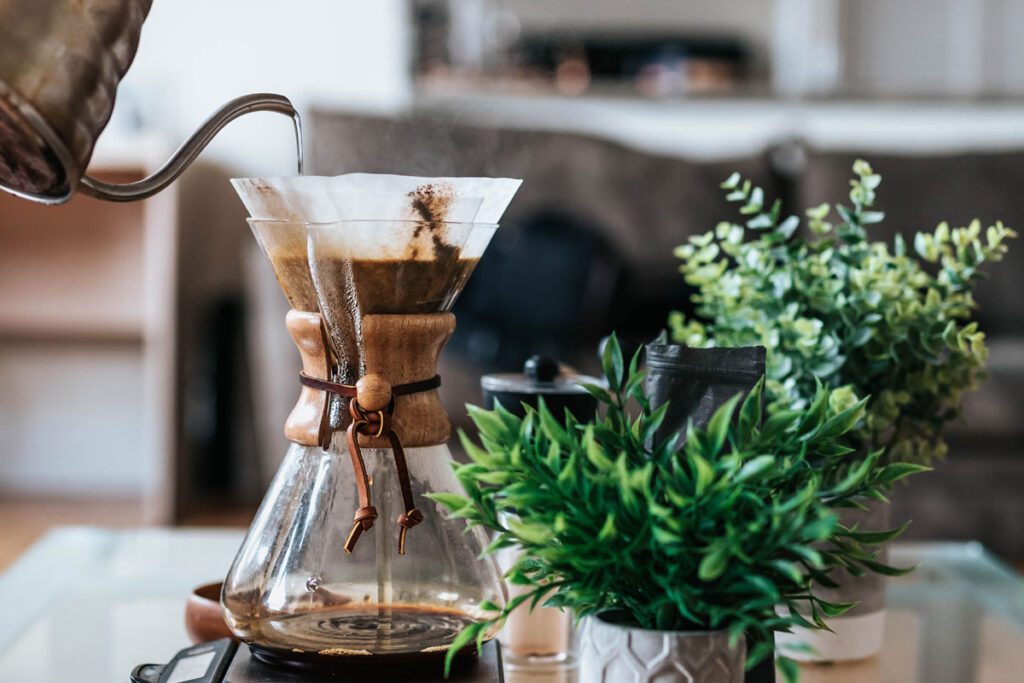 Más allá del latte y el americano: diccionario para los amantes del café Chemex_