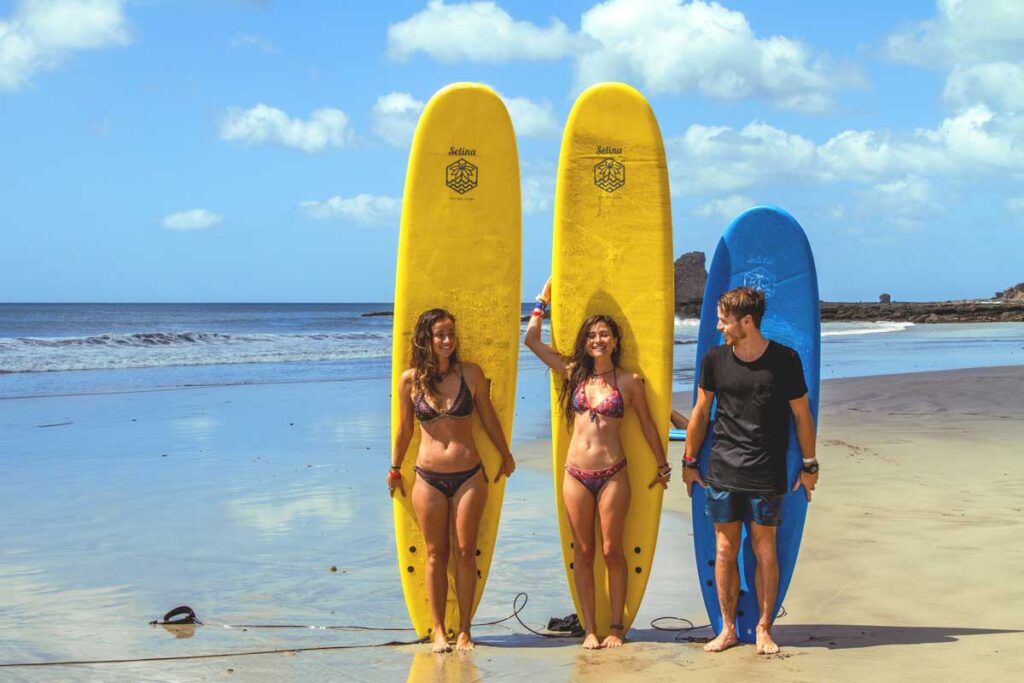 Estos son los mejores lugares para surfear en colombia Surfear