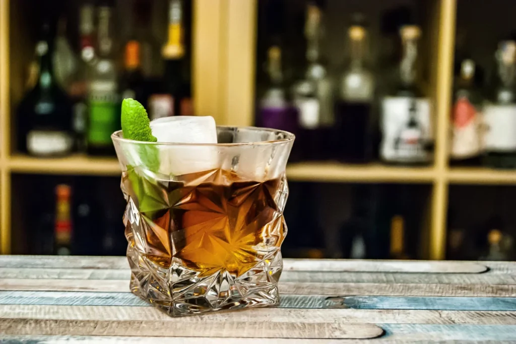 4 cocteles con whisky para preparar en su casa 4 cocteles con whisky para preparar en su casa