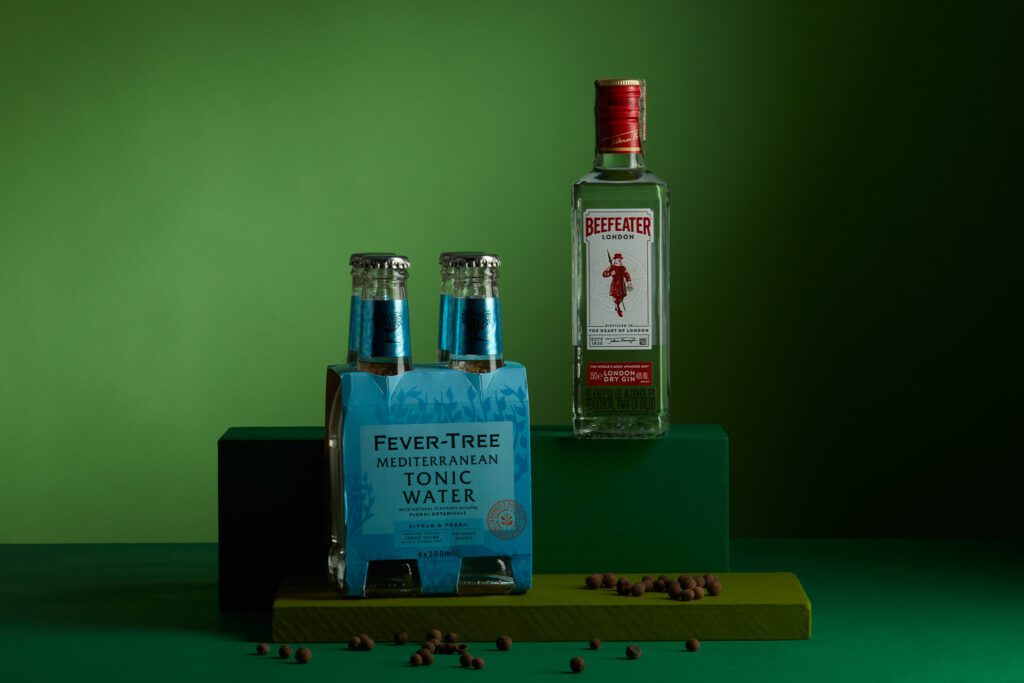 Estos son los ingredientes ideales para preparar cocteles con ginebra en casa Beefeater london ginebra