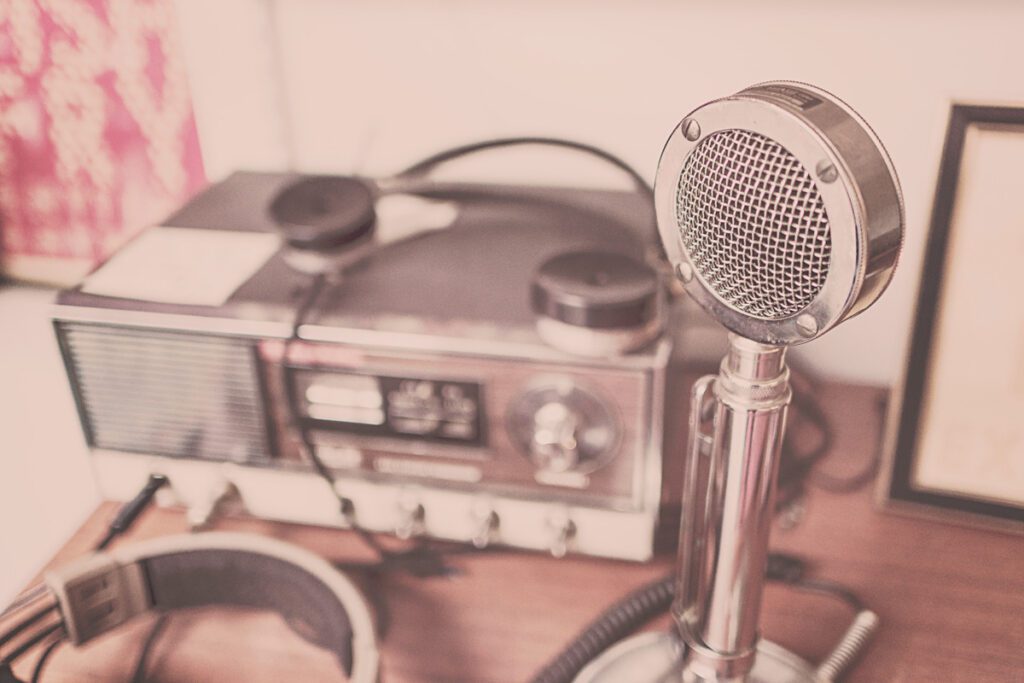 La historia de la radio colombiana, por édgar artunduaga