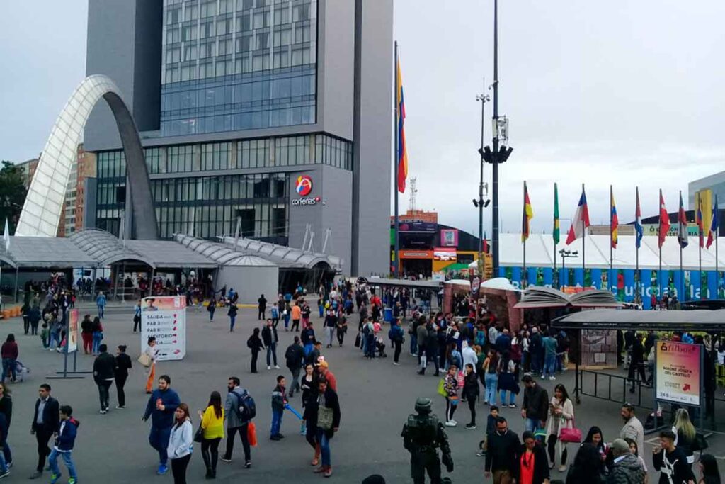 Los 10 libros más vendidos en la filbo 2025 que marcaron a los lectores España fue el país invitado a la feria del libro de bogotá 2025