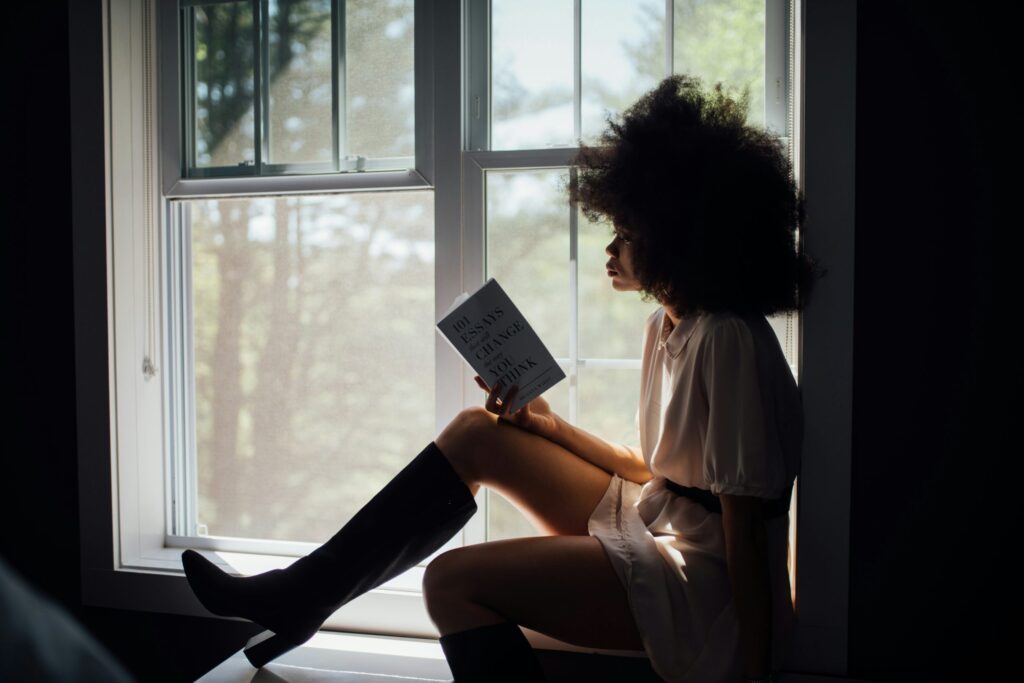 Cinco ideas claves para entender ‘mujeres que corren con lobos’, el libro que le cambió la vida a karol g Cinco ideas claves para entender ‘mujeres que corren con lobos’, el libro que le cambió la vida a karol g