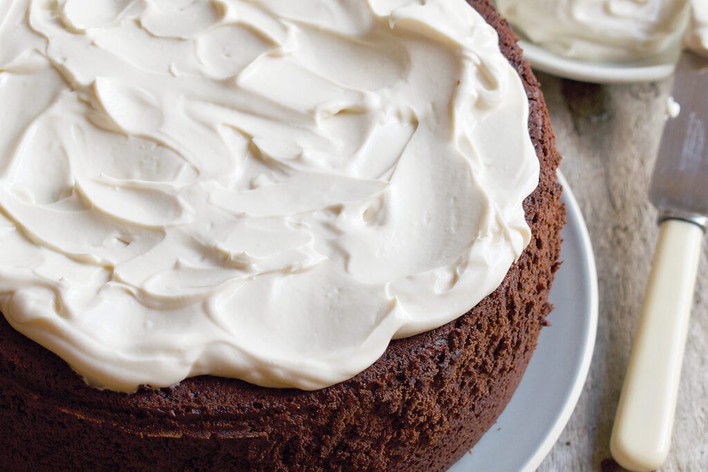 Torta de cerveza negra y chocolate con mascarpone de crema de whisky Torta
