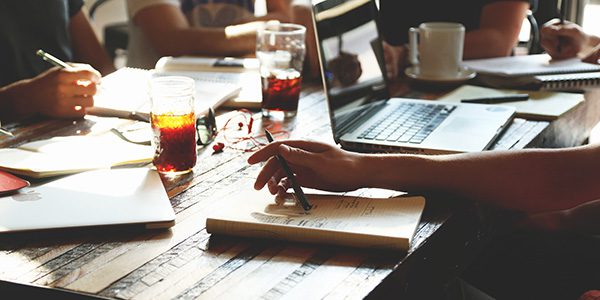 Claves para una vida saludable y feliz Vejez3_600x300