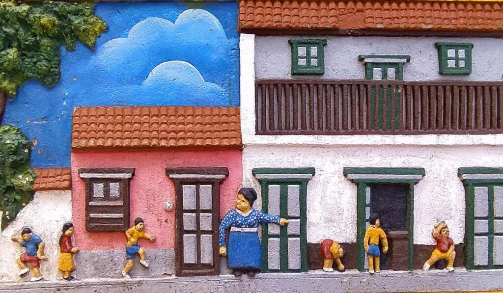 Galería: los zócalos más hermosos de guatapé Zócalos