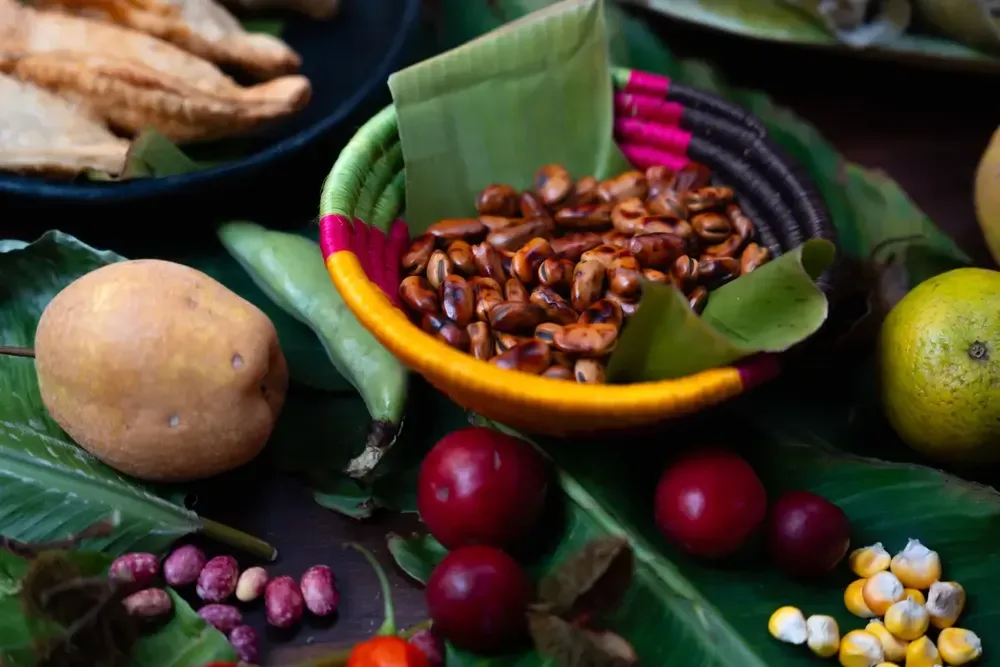 Cocinas para la paz: las recetas que devuelven memoria, identidad y esperanza en colombia