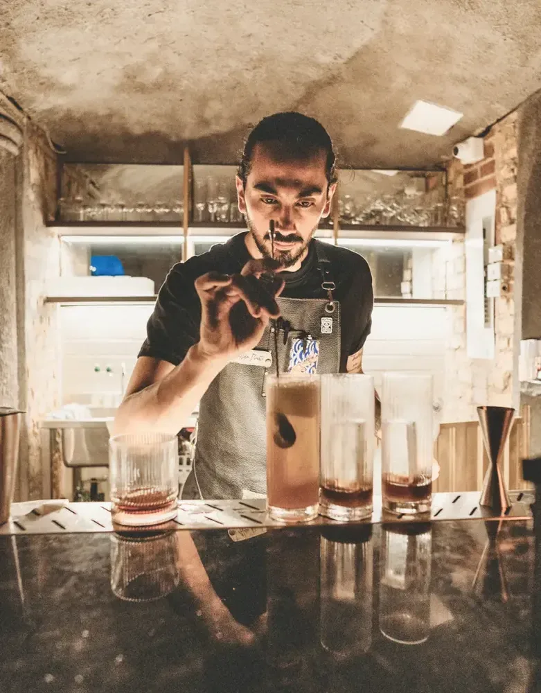 Rumba, secretos y buena música: 5 lugares para vivir la vida nocturna en bogotá