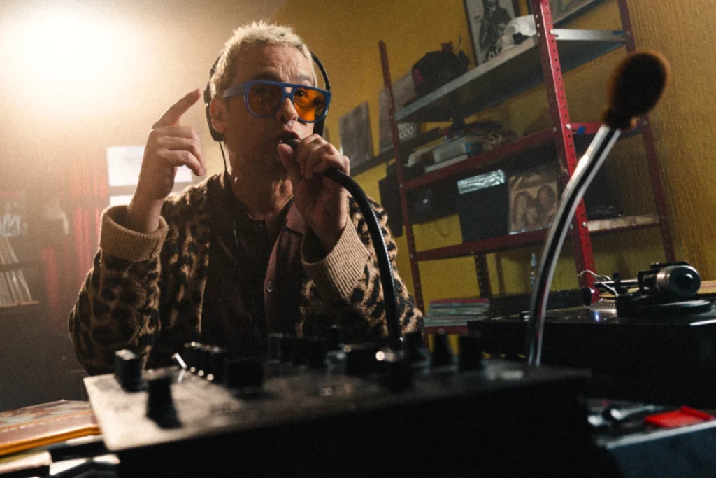 ¿cuáles son las canciones favoritas de julio briceño, de los amigos invisibles?