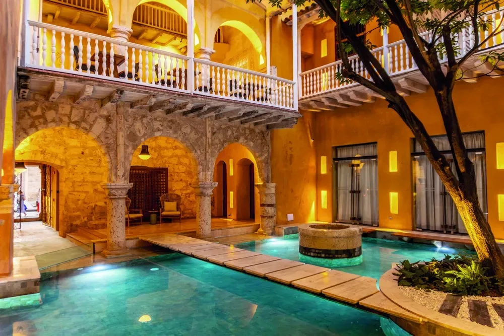 Casa carolina: el patrimonio histórico de cartagena que renació junto a su dueña