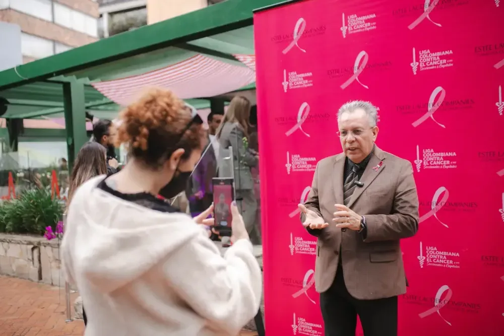 10 mitos y verdades sobre el cáncer de mama 10 mitos y verdades sobre el cáncer de mama