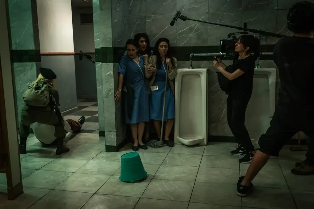 “El trauma colectivo se sana hablando”, Tomás Corredor, director de Noviembre, su ópera prima sobre el Palacio de Justicia