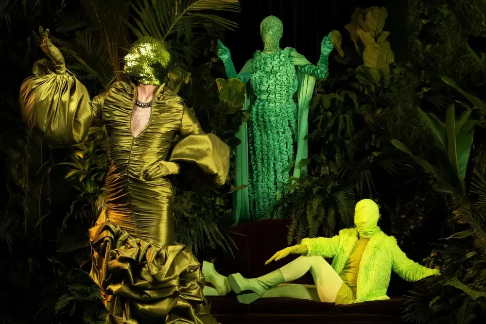 Entre lo humano y lo divino: los serafines de la decadencia de nicolás quevedo se presentan en parís