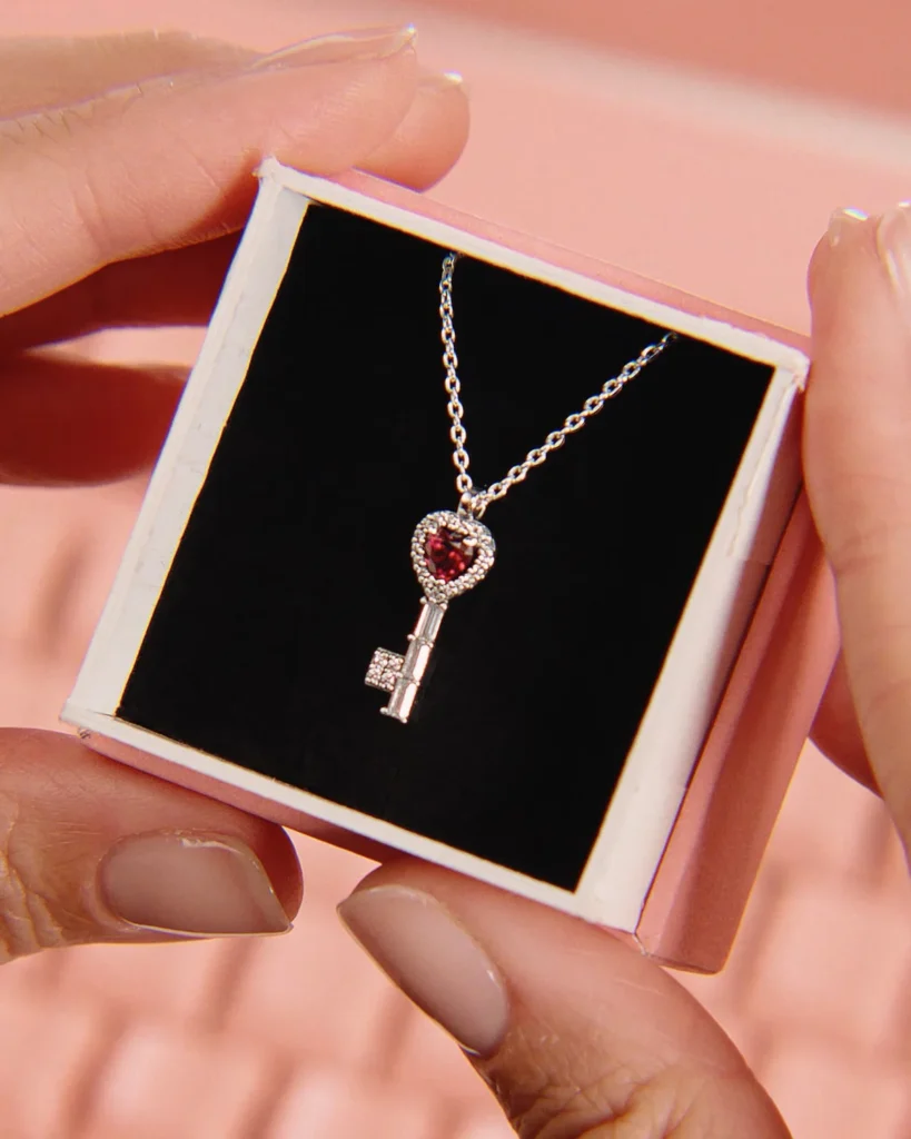 Celebre el amor en San Valentín con Pandora