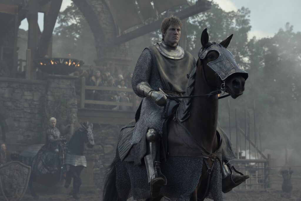 El caballero de los siete reinos, spin-off del universo de juego de tronos, hace historia con uno de sus capítulos Dunk en un caballo