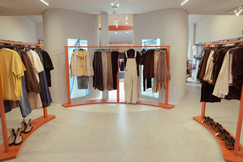 Esta es la nueva tienda en bogotá que mezcla moda, música y cultura en pleno corazón de la zona t Esta es la nueva tienda en bogotá que mezcla moda, música y cultura en pleno corazón de la zona t