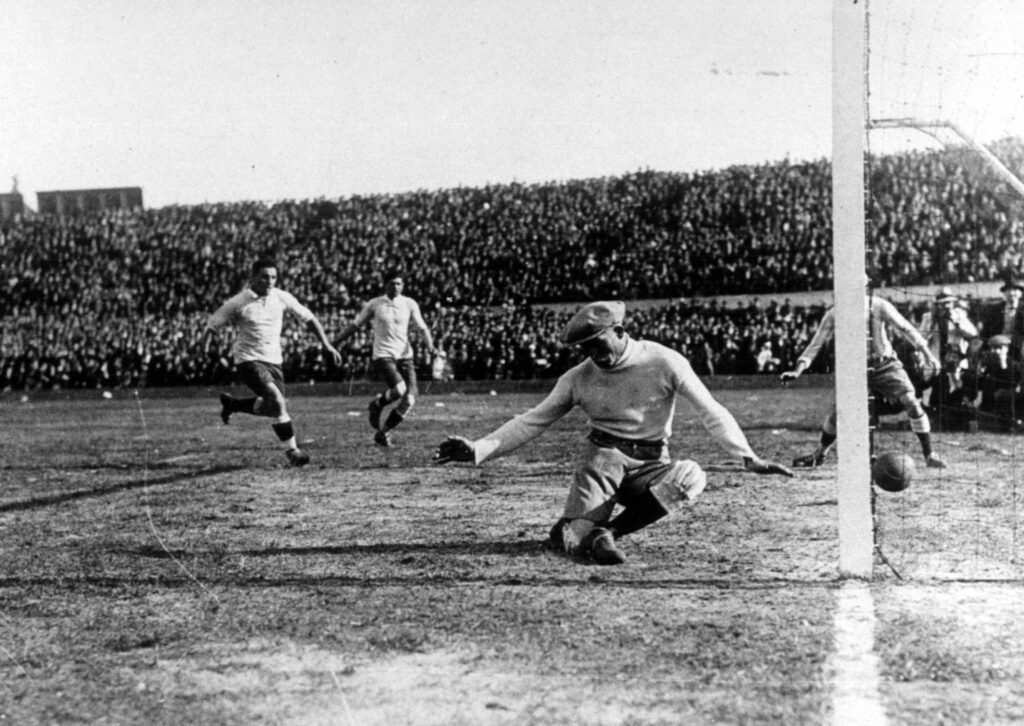 Las fotos que hicieron historia en los mundiales: del maracanazo a la gloria de messi