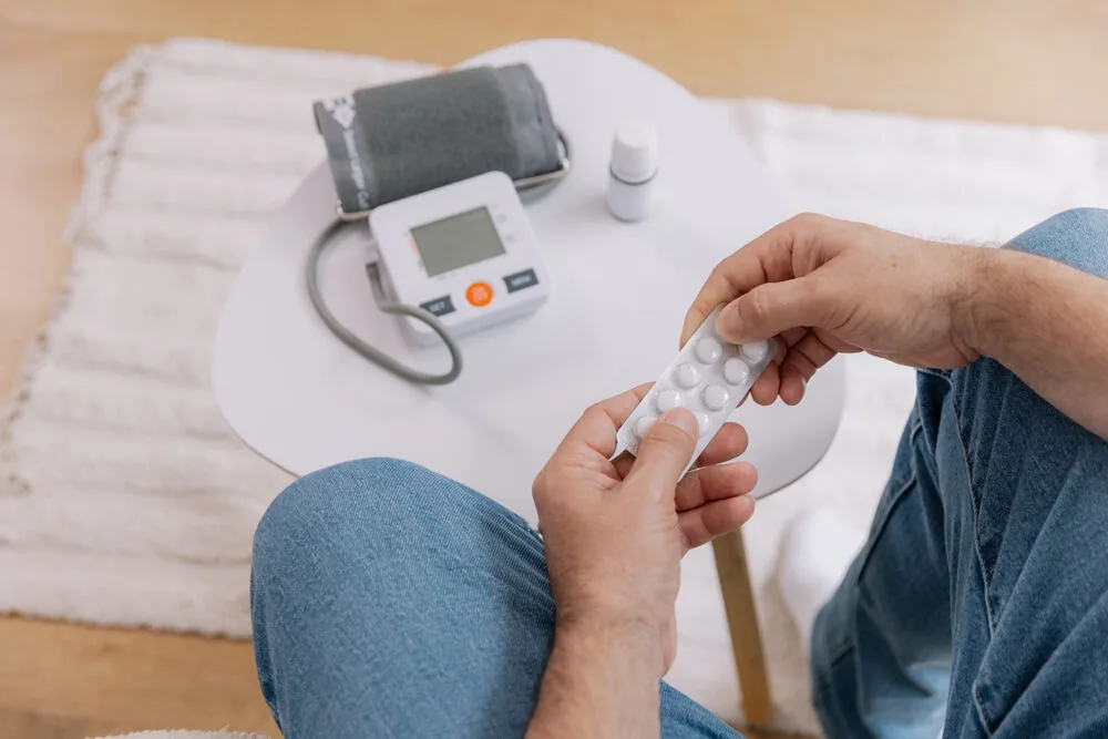 Qué medicamentos y suplementos pueden subir la presión arterial: claves para prevenir riesgos