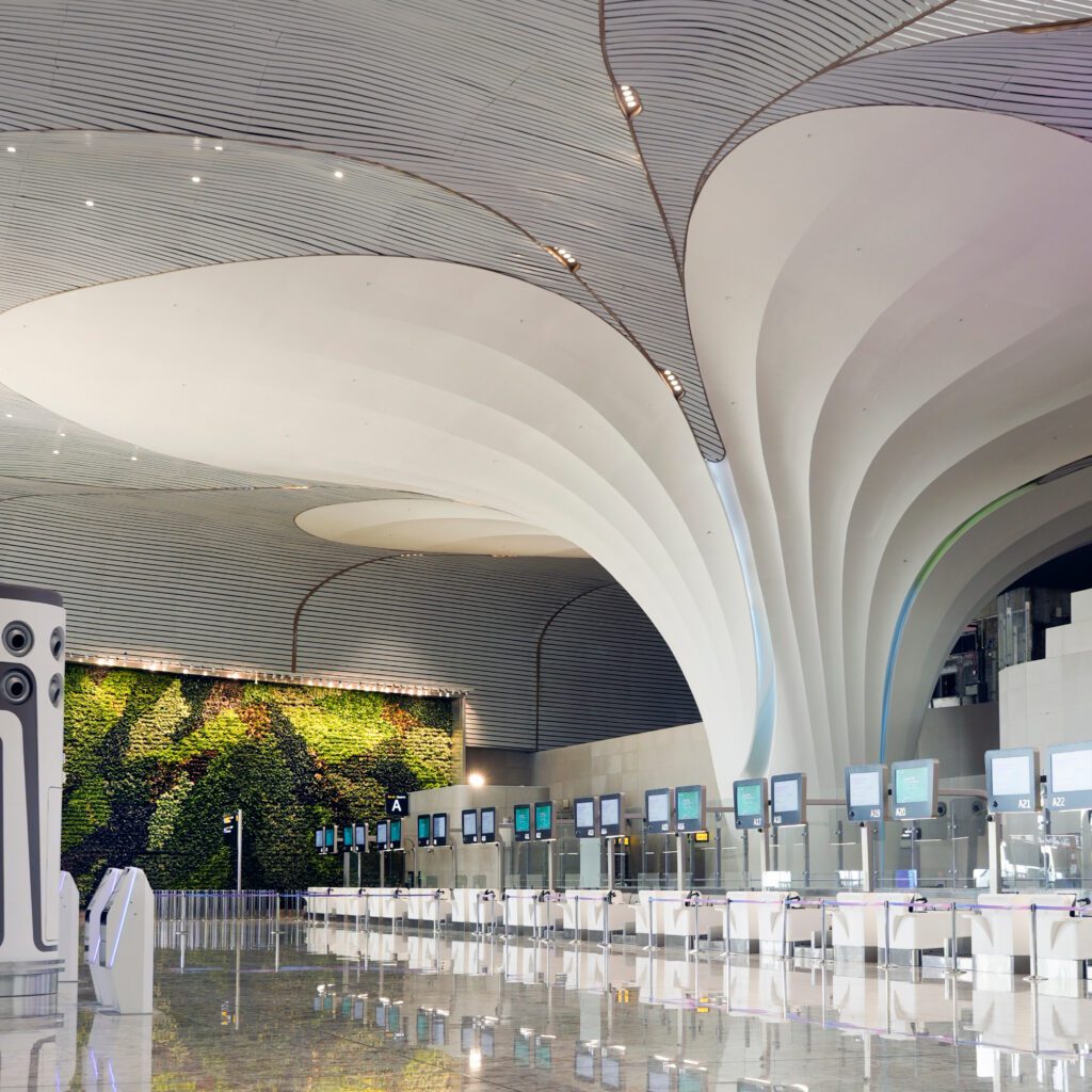 Los aeropuertos más bellos de 2026 que fascinan por su arquitectura Los aeropuertos más bellos de 2026 que fascinan por su arquitectura