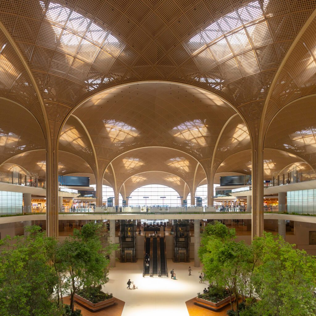 Los aeropuertos más bellos de 2026 que fascinan por su arquitectura Los aeropuertos más bellos de 2026 que fascinan por su arquitectura