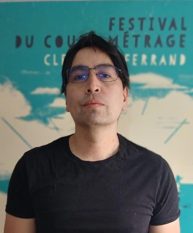 Pavel molano, autor de cassette: "la nostalgia me ayudó a movilizar cosas que sentía" Cassettes pavel molano
