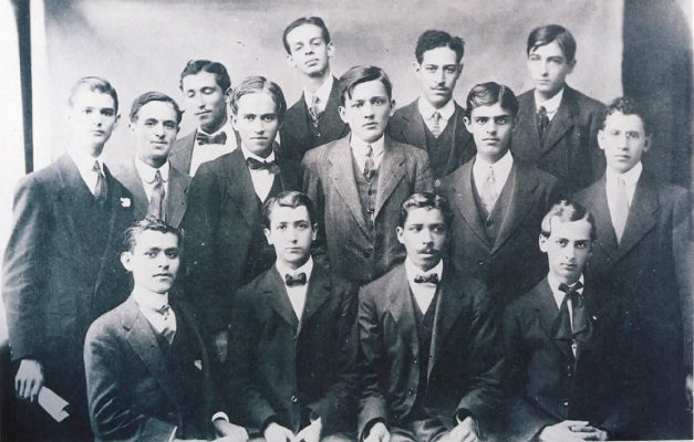 Cinco poemas para conocer la obra de león de greiff a propósito de los 50 años de su muerte Cinco poemas para conocer la obra de león de greiff a propósito de los 50 años de su muerte